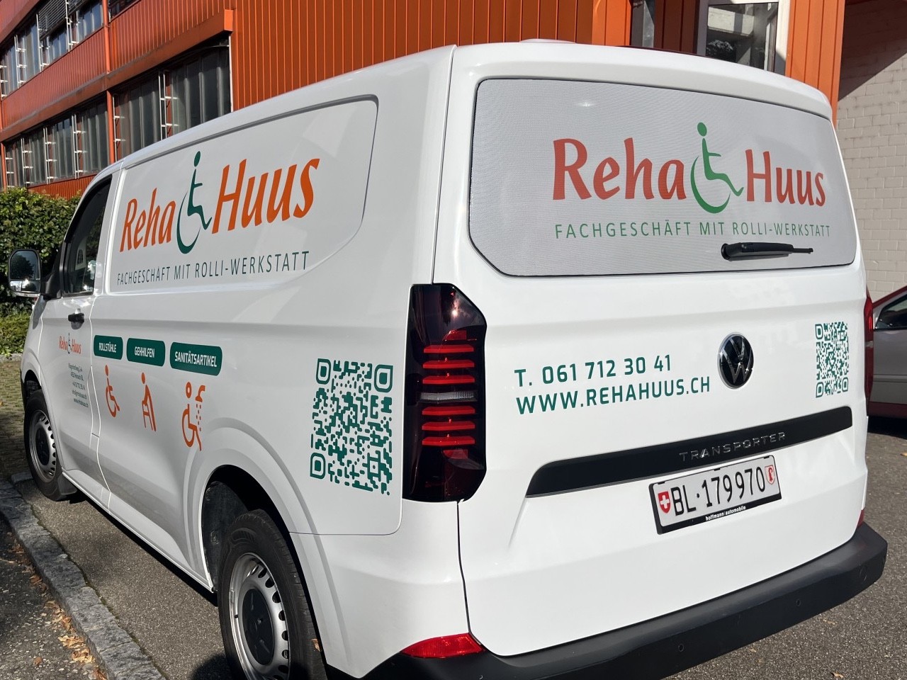 1763035688post_image10